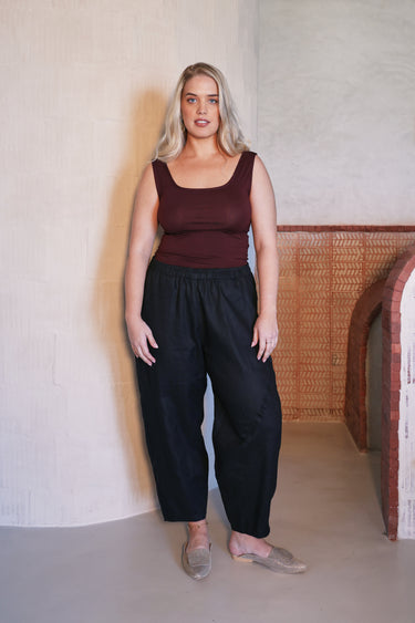 Linen Barrel Pants