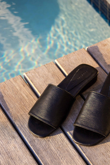 Essential Sliders | Black