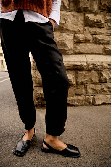Linen Barrel Pants