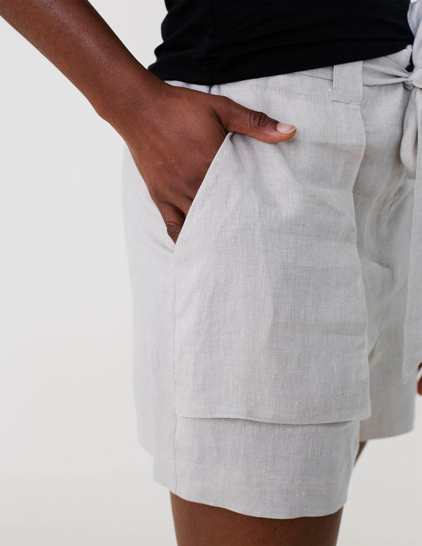 100 percent linen shorts. Deep pockets with tie